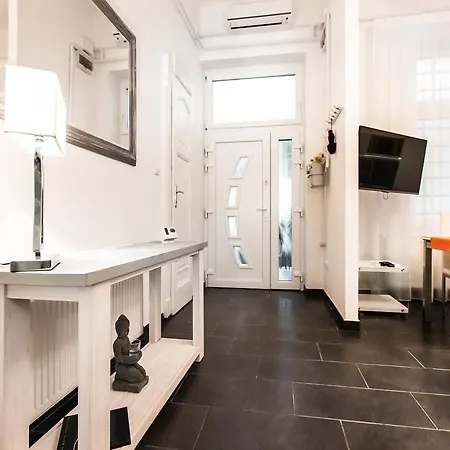 Modern Centre בודפשט