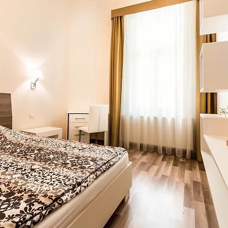 Modern Home City Centre Apartment *