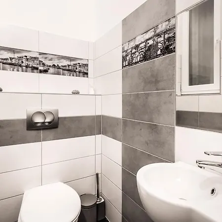 Modern Centre בודפשט